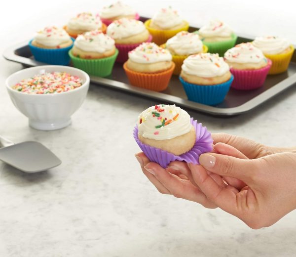 Amazon Basics Silicone Baking Cups Reusable Muffin Liners-3